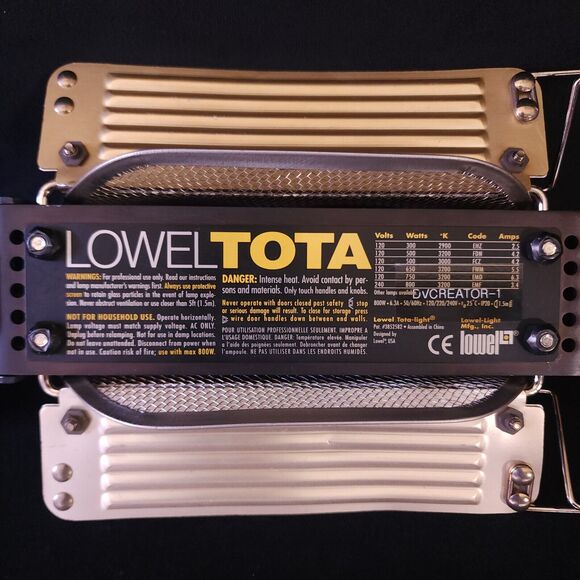 Lowel Tota-Lite Tungsten Continuous Lighting Unit Tested Flood Light w/ Bulb - Picture 4 of 7